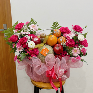 Giỏ Hoa và Trái Cây: Xu Hướng Quà Tặng Sinh Nhật Đẳng Cấp Tại Tiệm Hoa Nhà Mơ