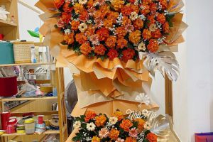 Bí Quyết Chọn Kệ Hoa Chúc Mừng Khai Trương Hồng Phát Theo Phong Thủy 2026