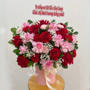 Giỏ hoa hồng mix cẩm chướng