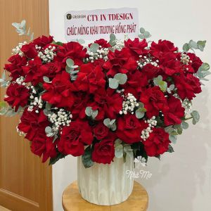 Giỏ hoa hồng đỏ mix baby